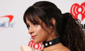 Hậu công khai tình cảm, Camila Cabello khoe nhan sắc rạng rỡ trên thảm đỏ