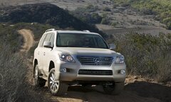 10 triệu xe 'nồi đồng cối đá' Toyota Land Cruiser bán ra trên toàn cầu