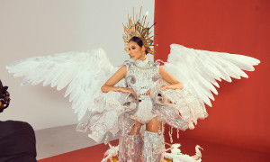 Hé lộ 3 bộ trang phục dân tộc Hoàng Thùy dự định mang đến ‘Hoa hậu Hoàn vũ 2019’