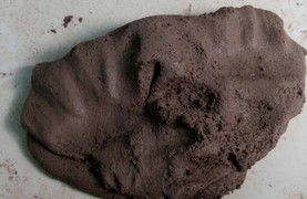 Học sinh cấp hai chế tạo gốm lọc nước làm từ… bã cà phê