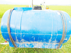 Cận cảnh chiếc máy phun thuốc trừ sâu trên diện rộng của nông dân Nghệ An