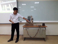 Sinh viên FPT chế sạc năng lượng xanh