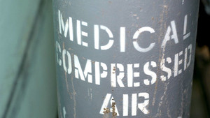 Cắt điện làm chết bệnh nhân, công ty vẫn đòi gia đình thanh toán 1.400 USD tiền điện