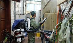 Cách tránh dị ứng cho trẻ khi phun thuốc diệt muỗi