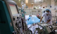 Gia đình 8 người chết do tai biến chạy thận Hòa Bình đòi truy trách nhiệm
