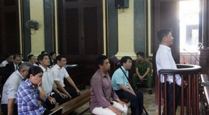 VN Pharma nhập thuốc ung thư giả: Lợi ích nhóm thao túng dịch vụ y tế