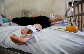 Bác sĩ vạch trần lỗ hổng trong điều trị ung thư tại Việt Nam