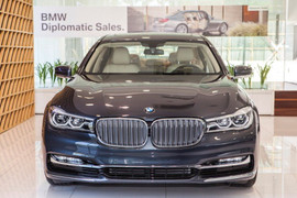 Vì sao Cục Hải quan xin gỡ khó vụ nhập 400 xe sang BMW?