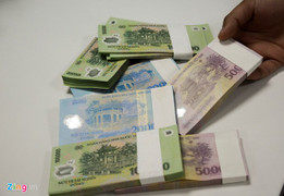 Nhân viên ngân hàng nào có thu nhập hơn 20 triệu đồng mỗi tháng?