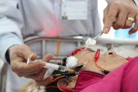 Hà Nội rét đậm dưới 9 độ C, số người nhập viện vì méo mồm, trợn mắt gia tăng