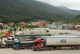 Vì sao 4 container xe Toyota Highlander hàng chục tỷ đồng vô chủ ở cảng Hải Phòng?