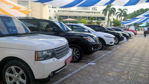 Bất ngờ tăng giá, mua ô tô cũ chơi Tết tốn thêm cả trăm triệu