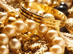 Giá vàng hôm nay 14/1: Chạm ngưỡng 37 triệu đồng/lượng