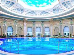 Choáng ngợp hình ảnh khách sạn xa xỉ giam giữ hoàng thân Ả rập - người giàu nhất Trung Đông suốt 2 tháng