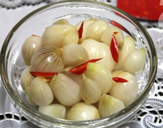 Những ai không được ăn dưa hành?