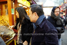 Phát hiện Thaksin và Yingluck cùng đi mua sắm tại Bắc Kinh