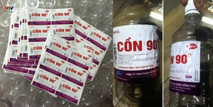 Cồn y tế độc hại, làm từ hóa chất chưa qua kiểm định bán tràn lan
