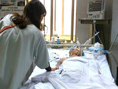 Gia đình người hiến tạng lặng lẽ trong buổi vinh danh