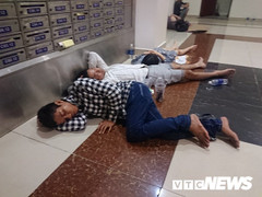 Dồn sức cấp cứu các nạn nhân vụ cháy chung cư cao cấp ở TP.HCM