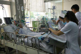 Cô gái 25 tuổi bị sốc phản vệ nghi do ăn cá ngừ