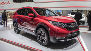 Xe nhập khẩu Honda CR-V chính thức tăng giá bán tại đại lý