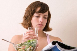 Những sai lầm khi uống nước ít người biết: Uống nước sau khi ăn làm tăng nguy cơ béo phì