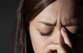 6 dấu hiệu cảnh báo bạn đang có một khối u trong não