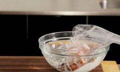 3 cách rã đông thực phẩm sai lầm nhiều người thường mắc