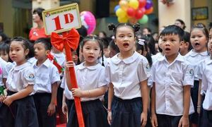 Nhiều lớp ở Hà Nội sĩ số lên tới trên 60 học sinh