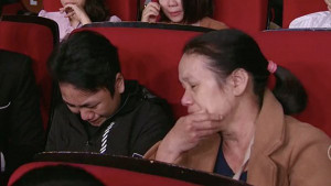 Thiếu niên 15 tuổi nức nở mong gặp gia đình người cho mình 'cuộc sống thứ 2'