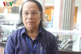 Tuyển giáo viên: Đạo đức, trình độ xếp sau tiền?