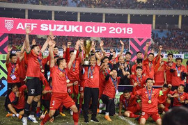 Bão giảm giá, khuyến mại mừng đội tuyển Việt Nam vô địch AFF Cup
