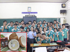 Thầy trò lớp 12 ở TP.HCM biến kiến thức hóa học thành sản phẩm son môi