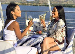 Cuộc sống xa hoa của con nhà giàu châu Phi