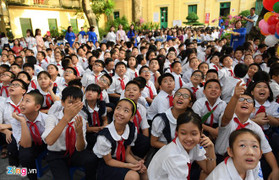 Thi dạy giỏi, cả cô lẫn trò đều phải học diễn