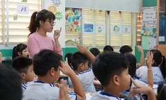 Đề xuất miễn học phí với con giáo viên, các ngành nghề khác thì sao?