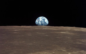 Các cường quốc muốn khai thác tài nguyên trên Mặt Trăng