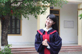 Nữ sinh xinh đẹp 'chém gió' 7 ngôn ngữ chọn vào Học viện Ngoại giao