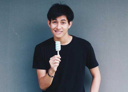 Chàng dược sỹ Thái Lan đẹp trai như tài tử điện ảnh khiến trái tim bao cô gái 'tan chảy'