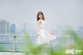 Á khôi 2 Đại học Quốc gia Hà Nội đẹp quyến rũ trong bộ ảnh chào hè