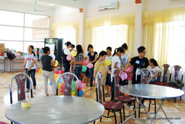 Tình nguyện viên Thủ đô mang niềm vui đến với trẻ em thiệt thòi