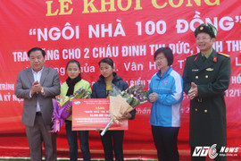 Tặng 'ngôi nhà 100 đồng' cho hai chị em mồ côi ở Sơn La