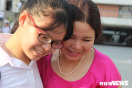 Tuyển sinh lớp 10 môn Toán tại Hà Nội: Đề vừa khó vừa lạ, nhiều học sinh vẫn tự tin được 8, 9 điểm