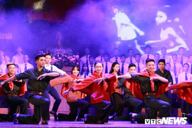 Vinh danh chiến sỹ công an nhân dân