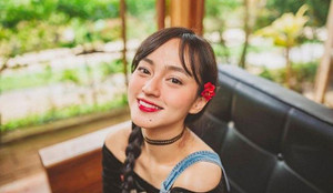 Ảnh: Nữ sinh Y khoa xinh đẹp, đa tài gây bão cộng đồng mạng Indonesia