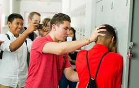 Nhận biết trẻ đang bị bắt nạt ở trường dựa vào 10 dấu hiệu sau