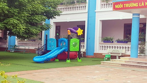 Bé 3 tuổi thiệt mạng khi chơi cầu trượt: Làm rõ trách nhiệm người liên quan