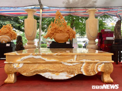 Loạt siêu phẩm làm từ đá quý khiến khách ngẩn ngơ