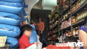 Gạo ST25 'ngon nhất thế giới' mua bao nhiêu cũng có ở Hà Nội: Nghi vấn hàng giả?