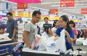 Nghỉ lễ Quốc khánh 2/9: Dân Sài Gòn ăn ít, chơi nhiều